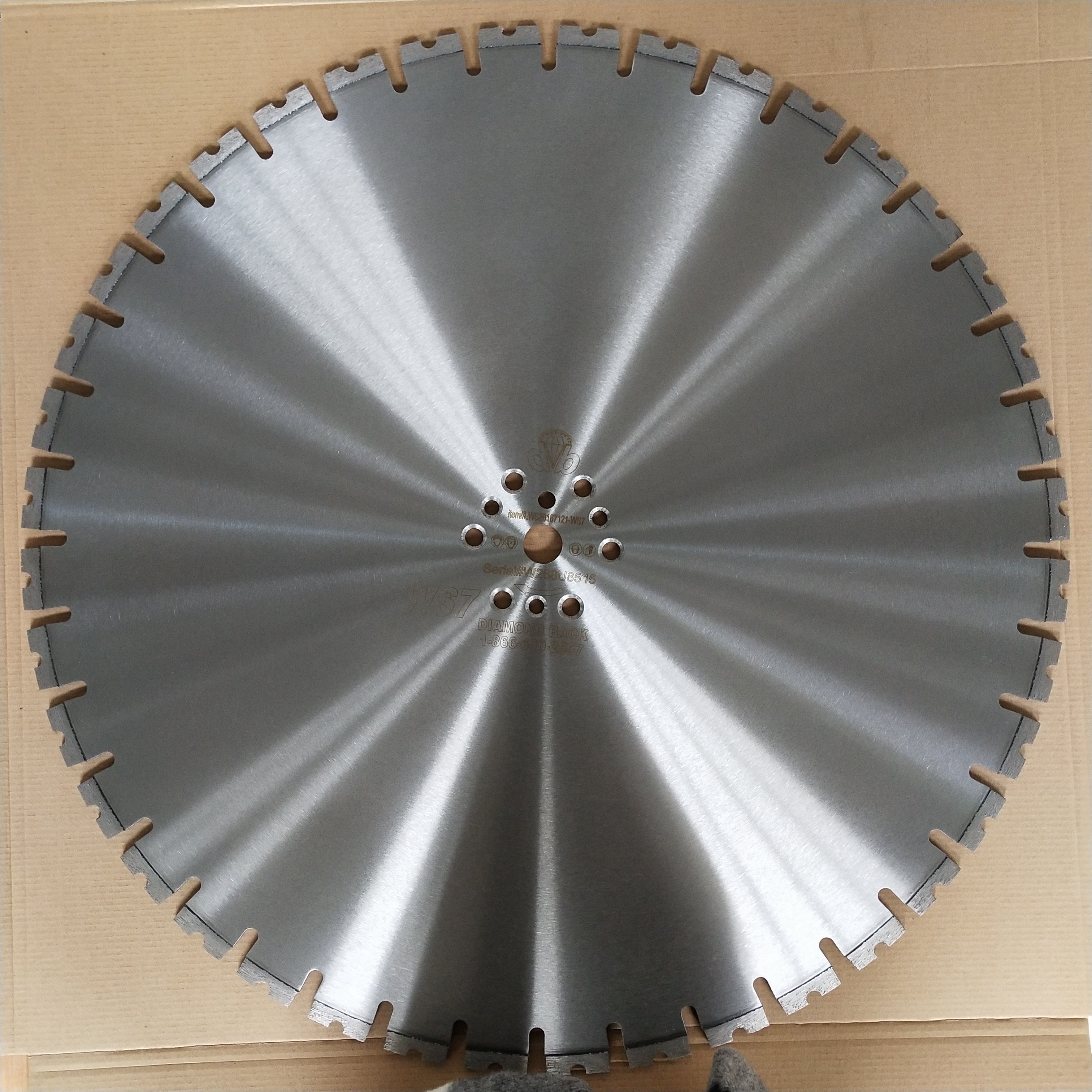 650mm Laser Welded Diamond Saw Blade Concrete Cutting Blade for Wall Saw